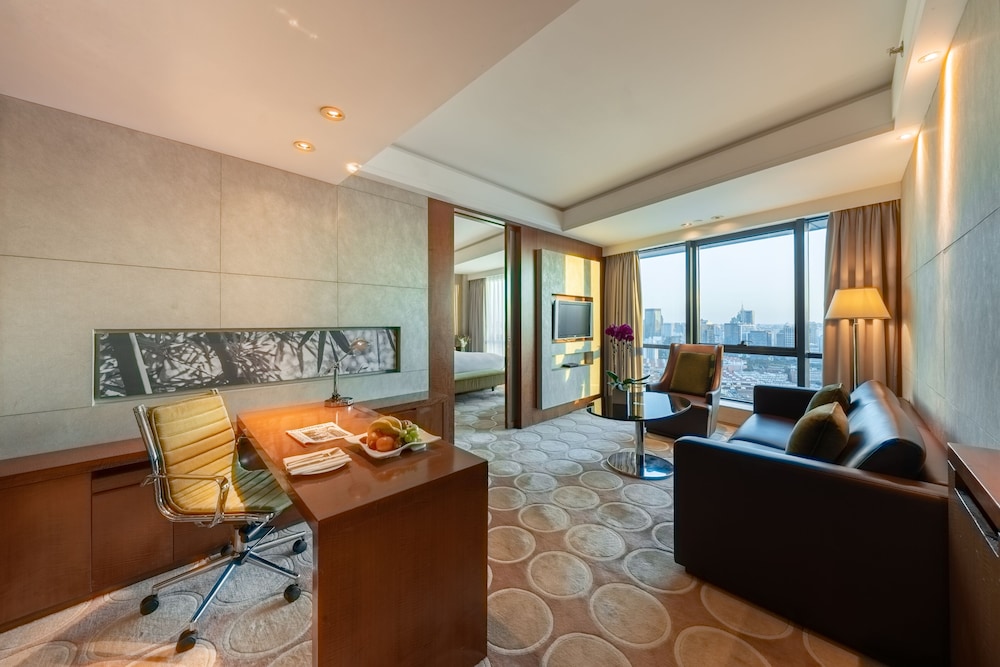 The Eton Hotel Shanghai 37/69