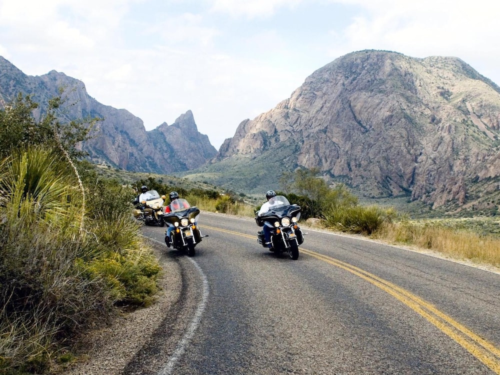Terlingua Ranch Lodge 8/64