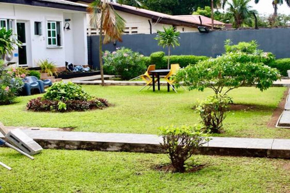 The Residence Apartments 21/27