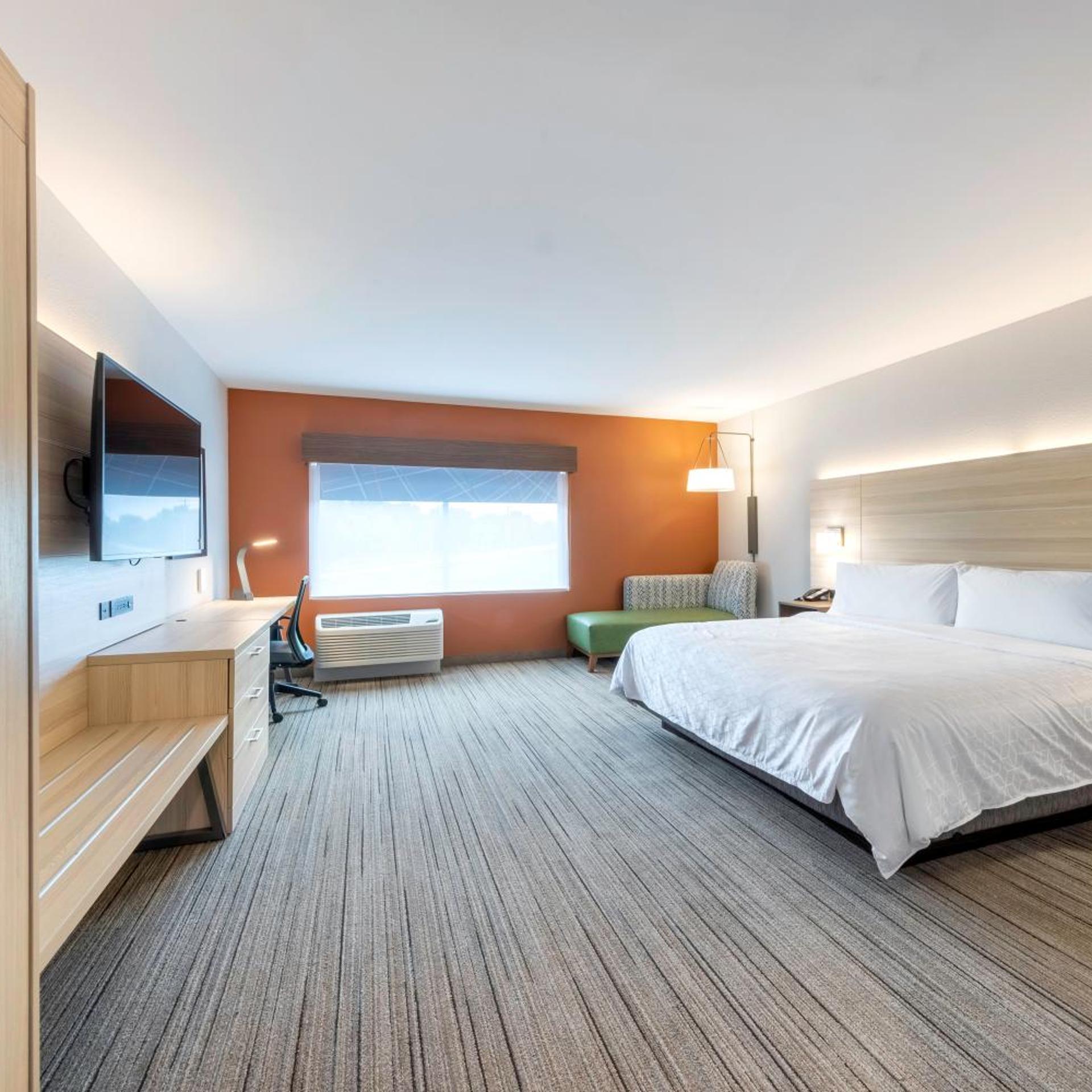 Xtra Space, Standard, King Bed