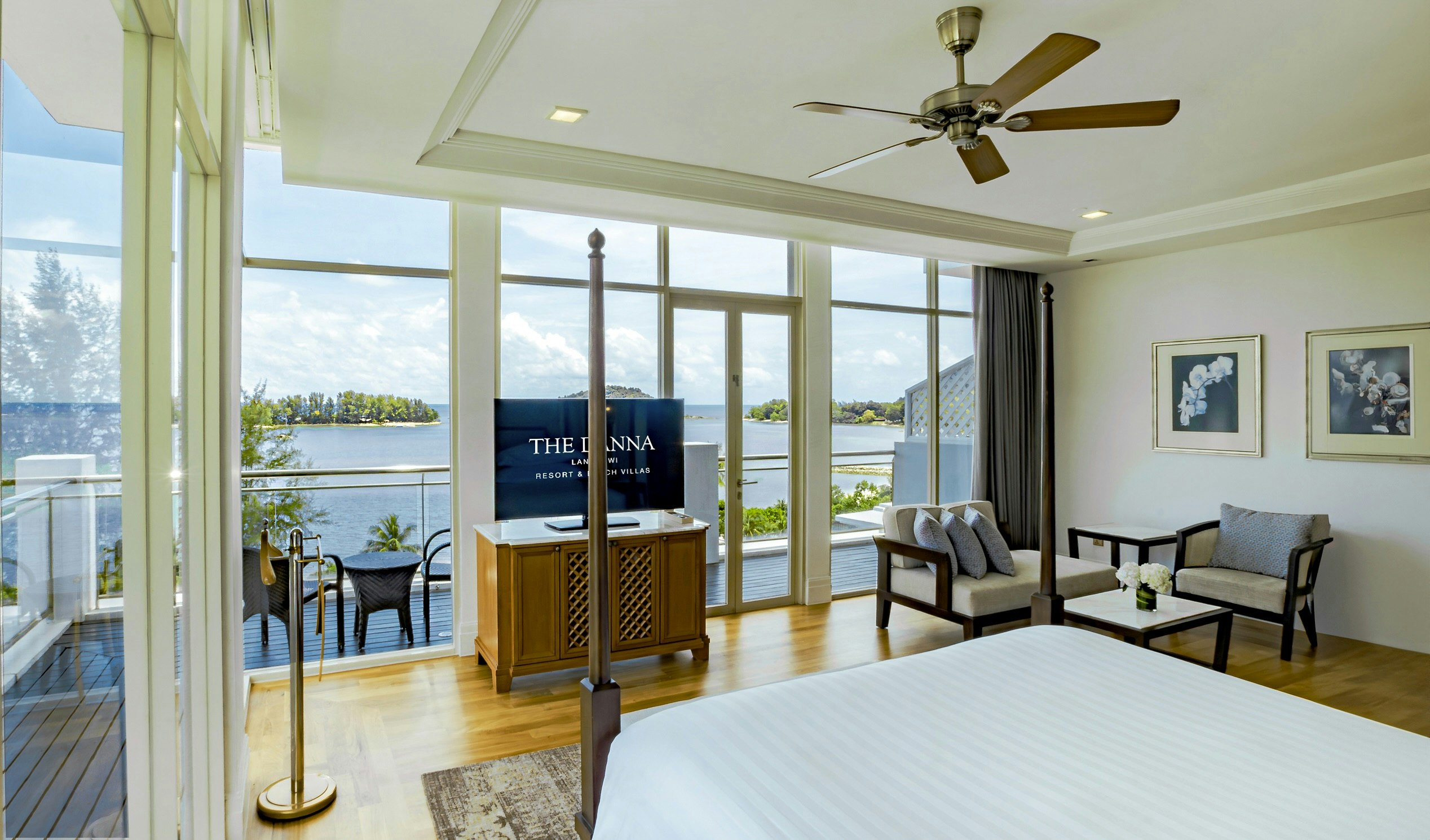 Grand, Duchess, Sea View, Corner
