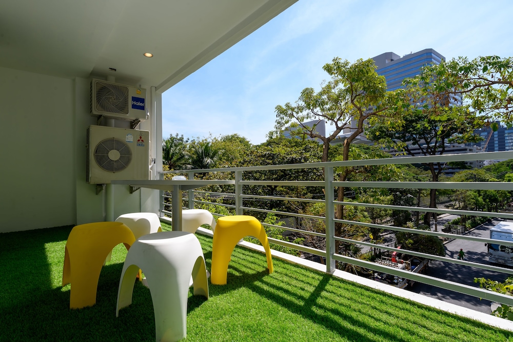 Benviar Tonson Residence 47/50