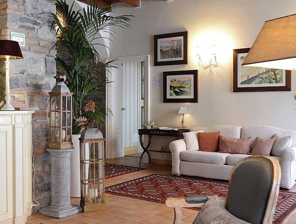 BORGO ANTICO HOTEL 42/69