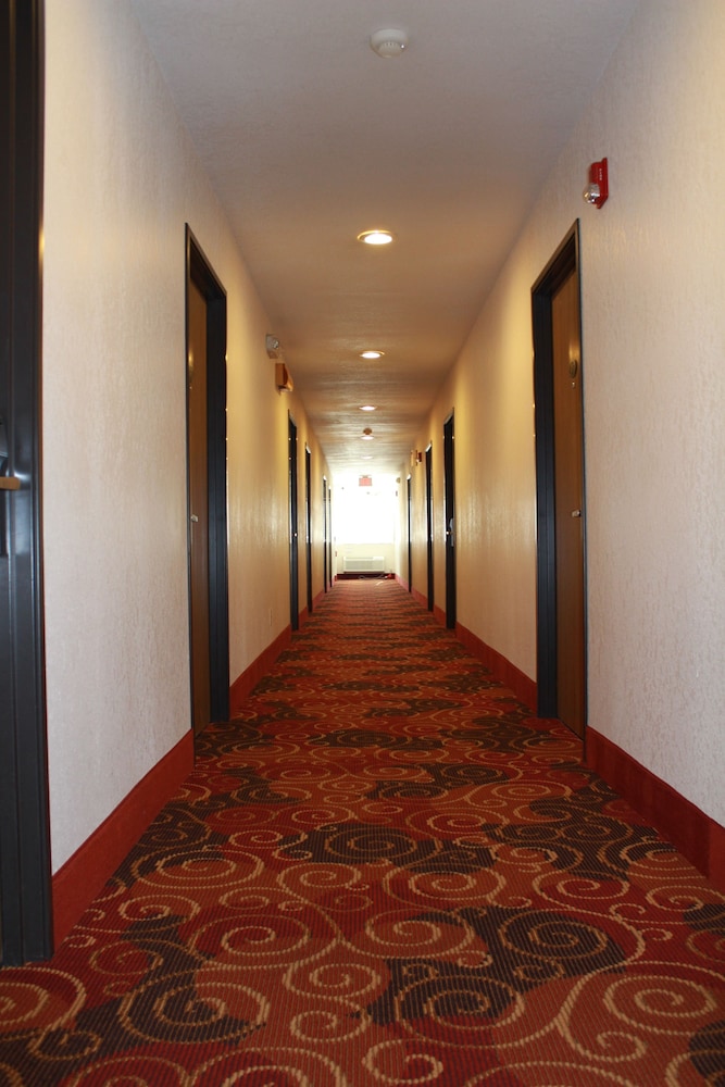Booneslick Lodge 23/26