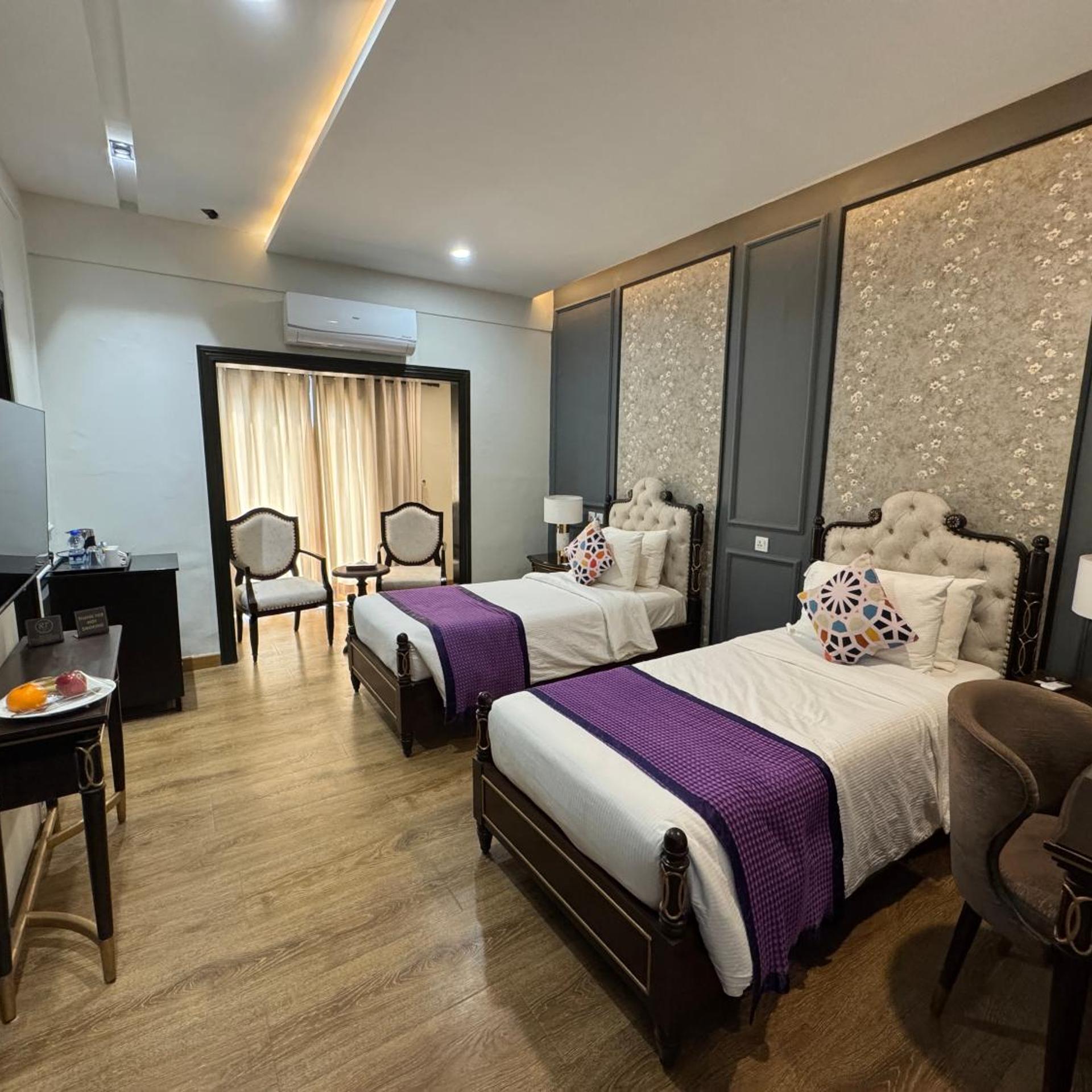 RT Grace Royal Taj Hotel Sukkur 25/58