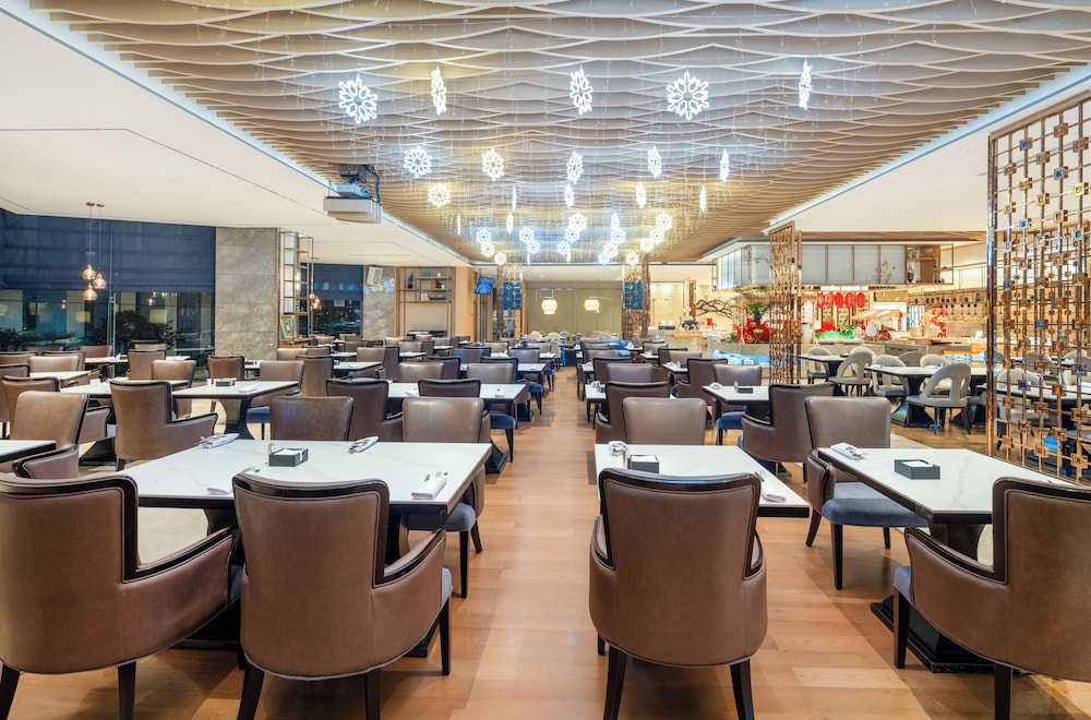 Kande International Hotel 40/50