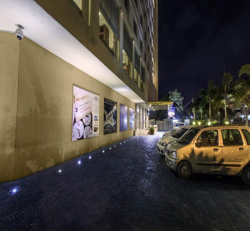 Sarovar Portico Jaipur 60/66