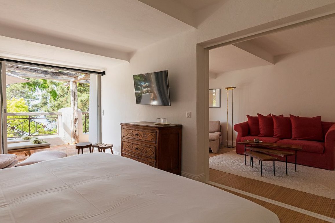 Grand Hôtel De Cala Rossa 32/50
