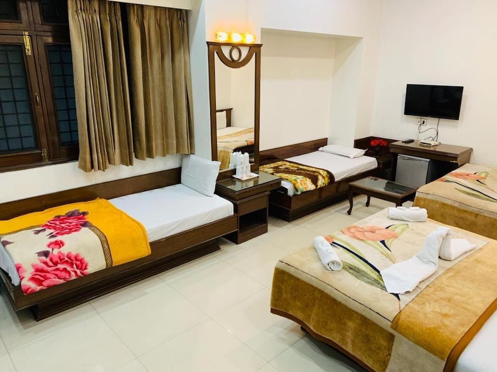 HOTEL HERITAGE INN 31/58