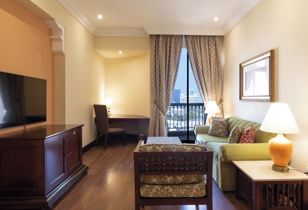 Mercure Grand Hotel Seef - All Suites 55/67