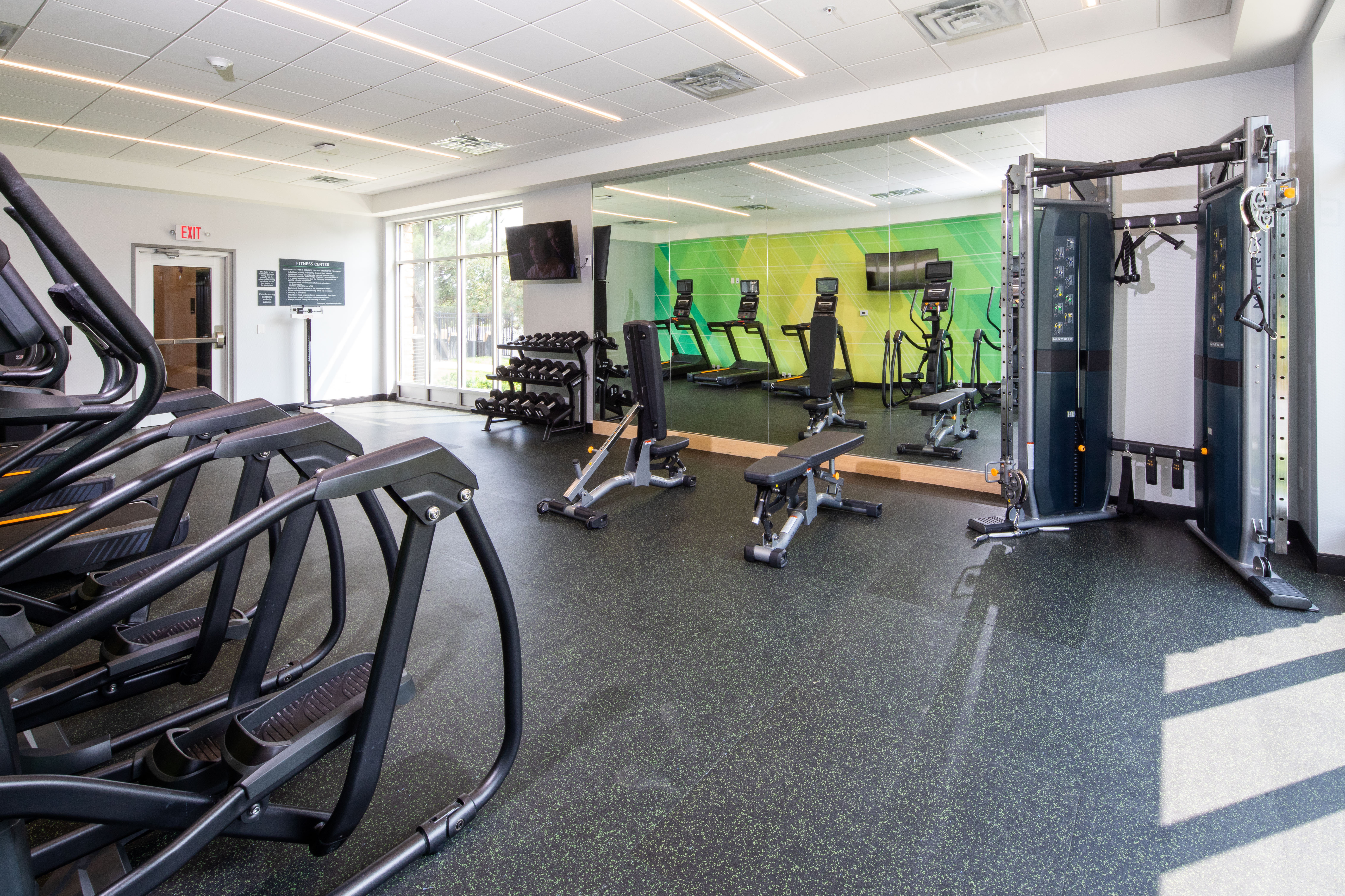 Holiday Inn & Suites Detroit - Troy, an IHG Hotel 30/50