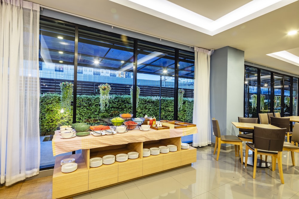 Livotel Hotel Kaset Nawamin Bangkok 52/68