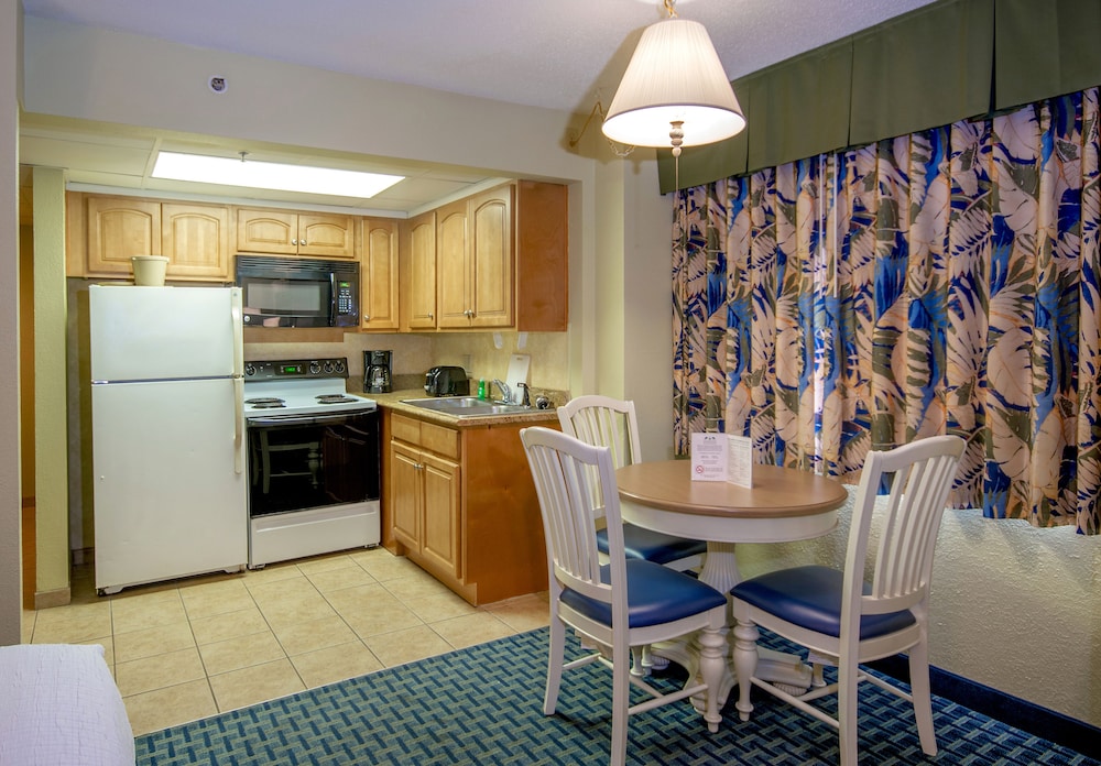 Compass Cove Resort 52/66