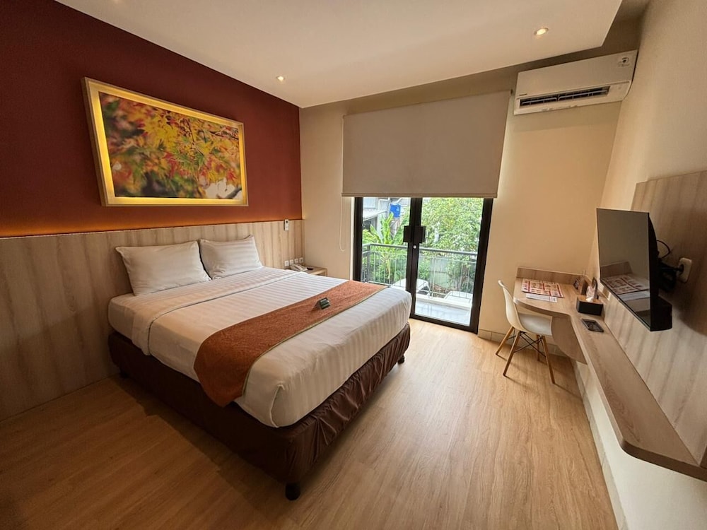 غرفة تنفيذية بسرير كوين بشرفة، D'Bamboo Suites 10/10