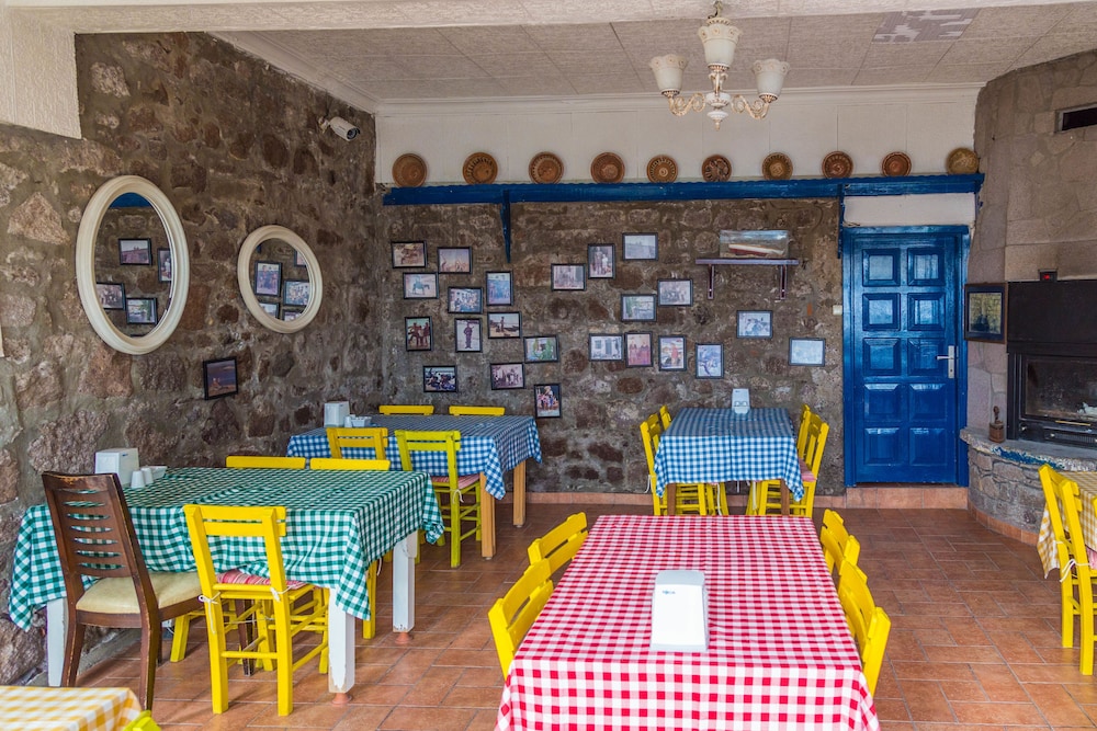 Assos Yildiz Hotel 37/48