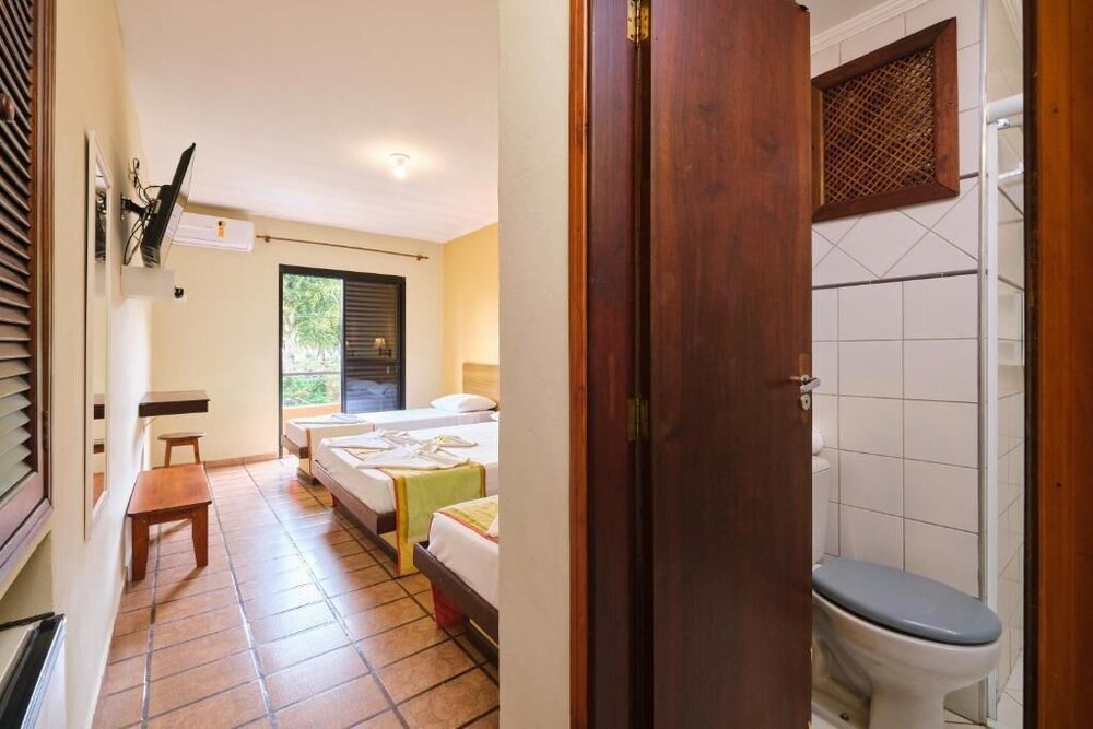 Hotel Ponta das Toninhas 33/34