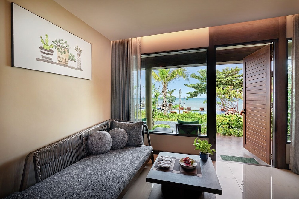 Khanom Beach Resort and Spa 44/68