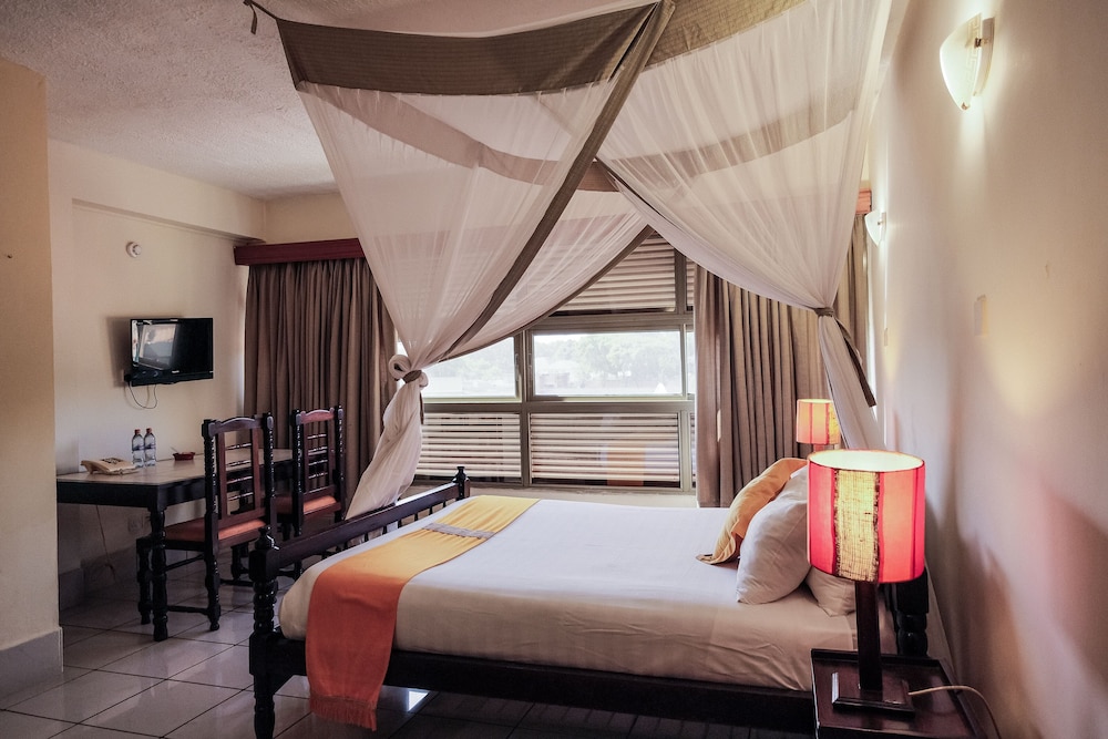 The Kenya Comfort Hotel Suites 21/78
