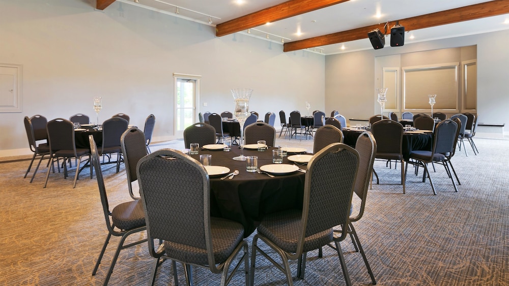 Best Western Wesley Inn & Suites 36/43