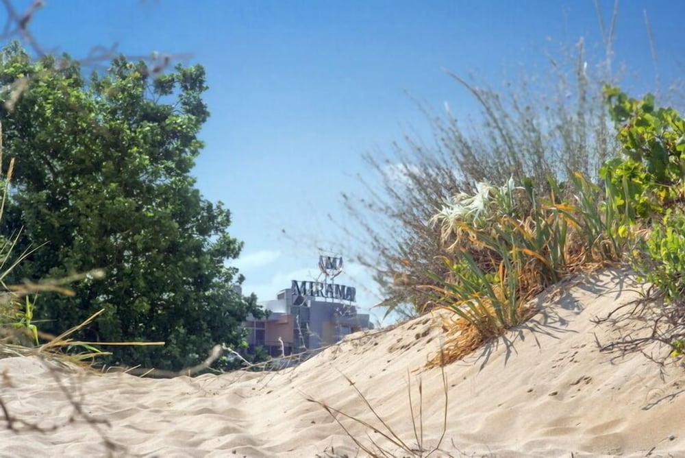 Miramar Hotel 44/50