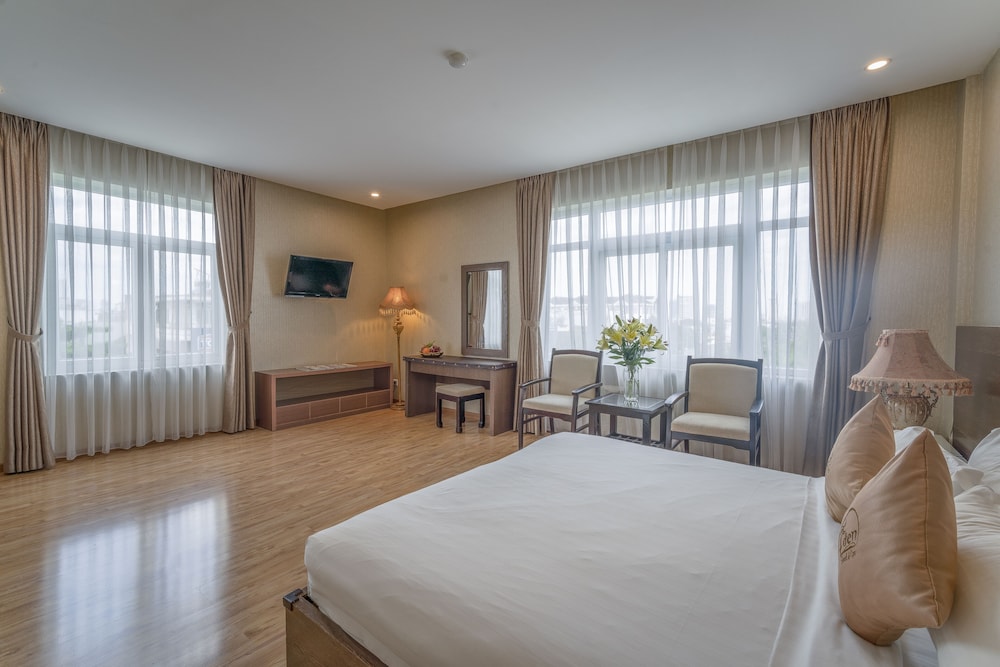 Eden Plaza Danang 32/69