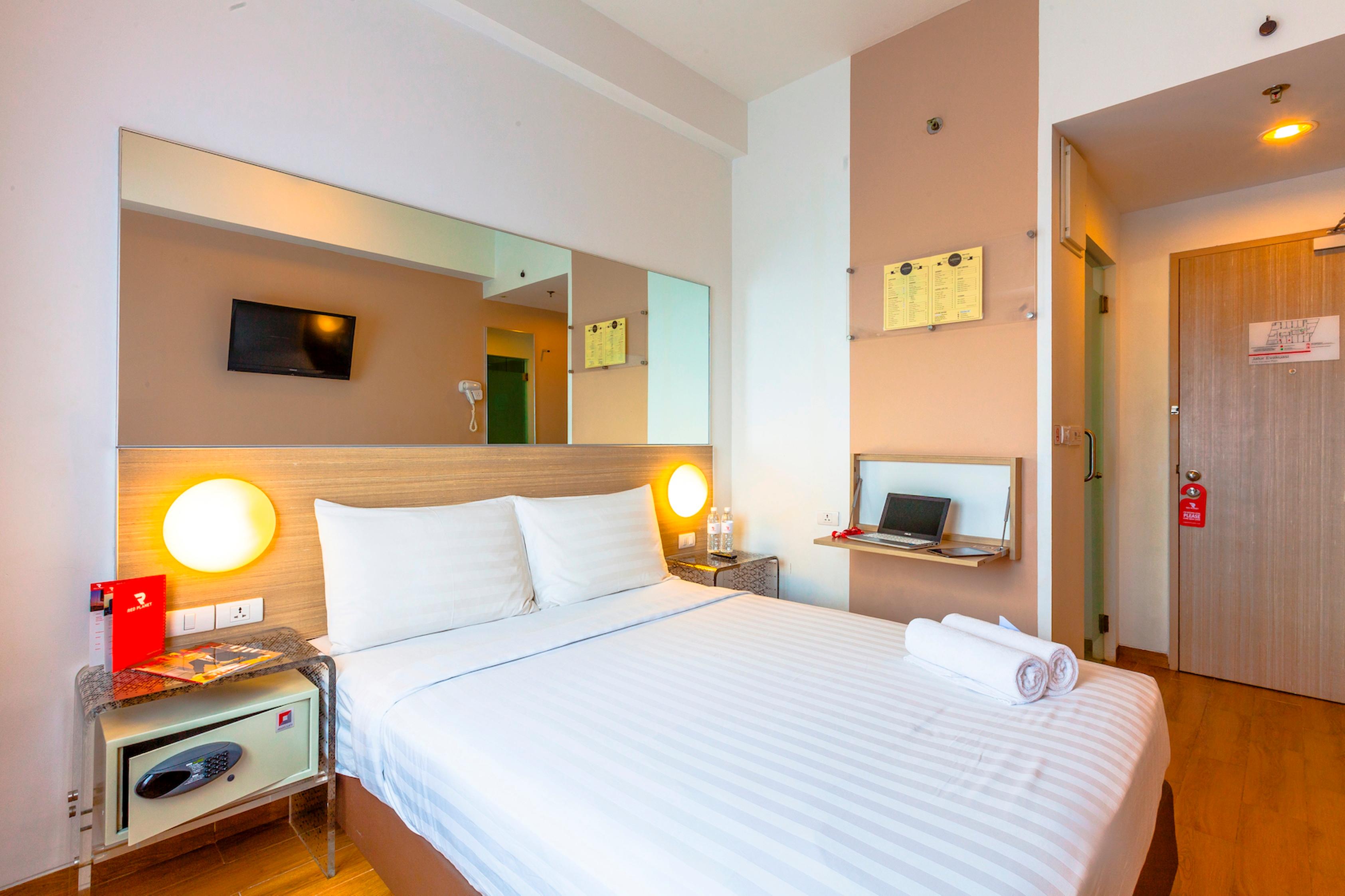 Room, Double Bed