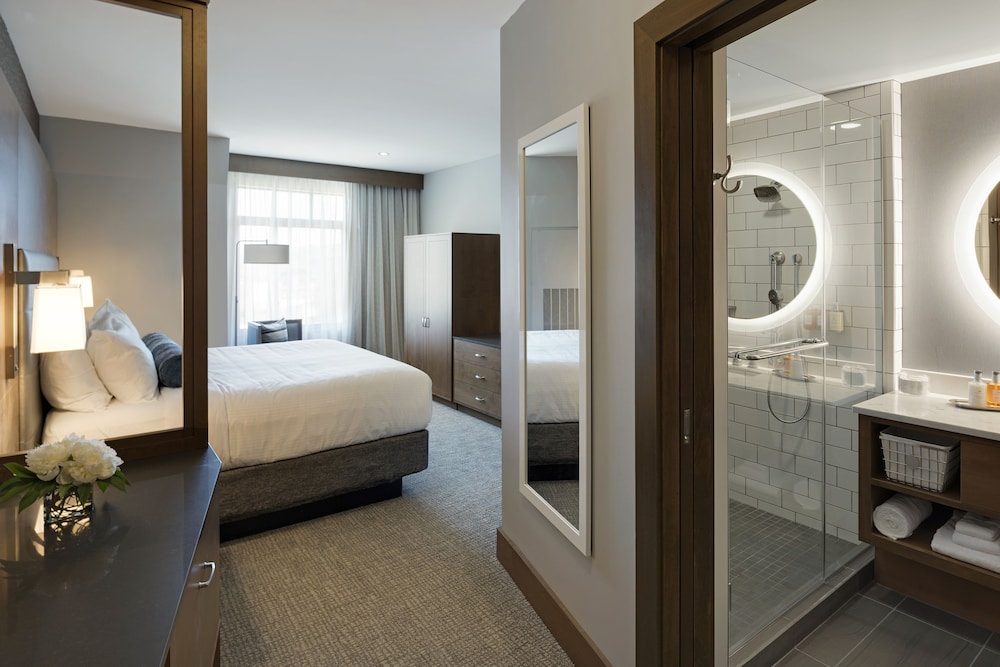 The Hotel Landing 18/57