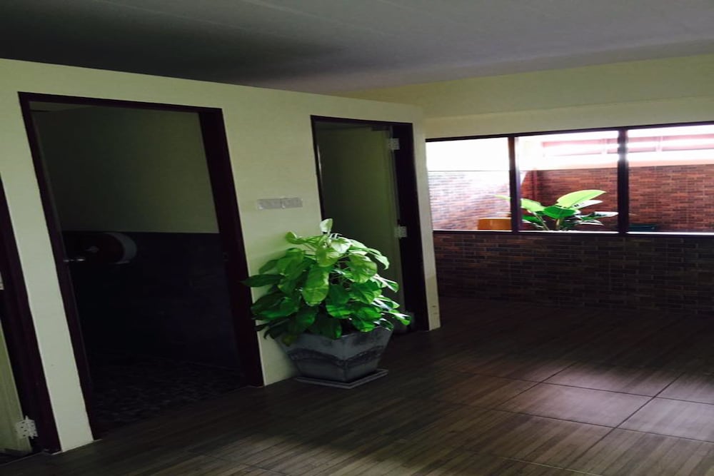 Phangan Barsay Hostel 6/26