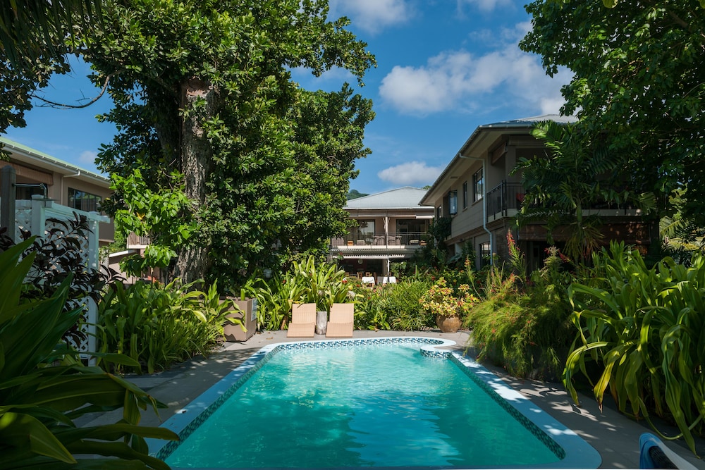 Le Repaire Boutique Hotels And Restaurant 35/47