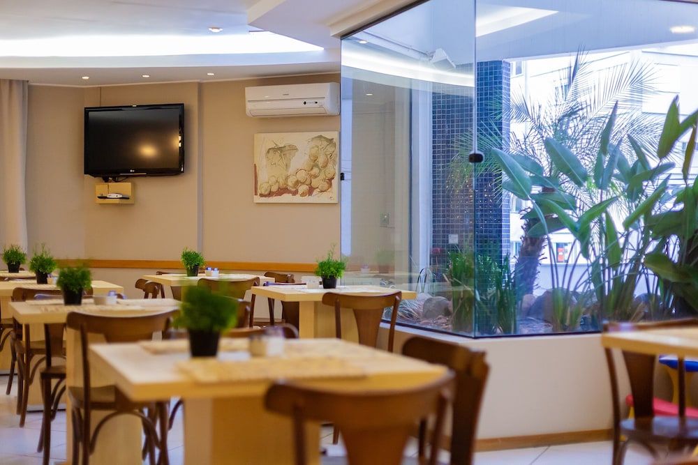 Tri Hotel & Flat Caxias 66/70