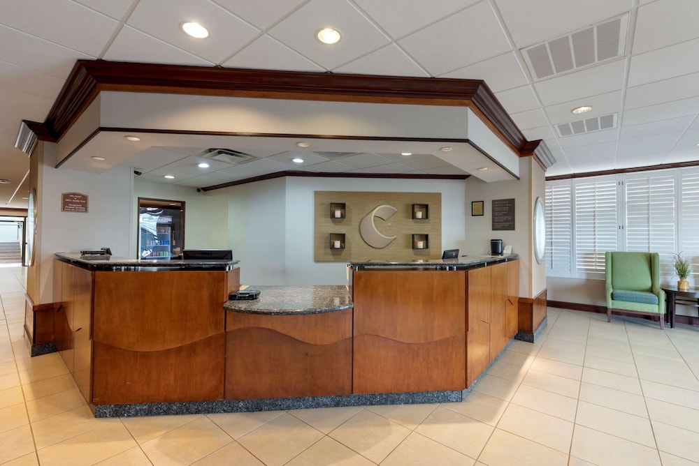 Comfort Inn On The Ocean 3/16