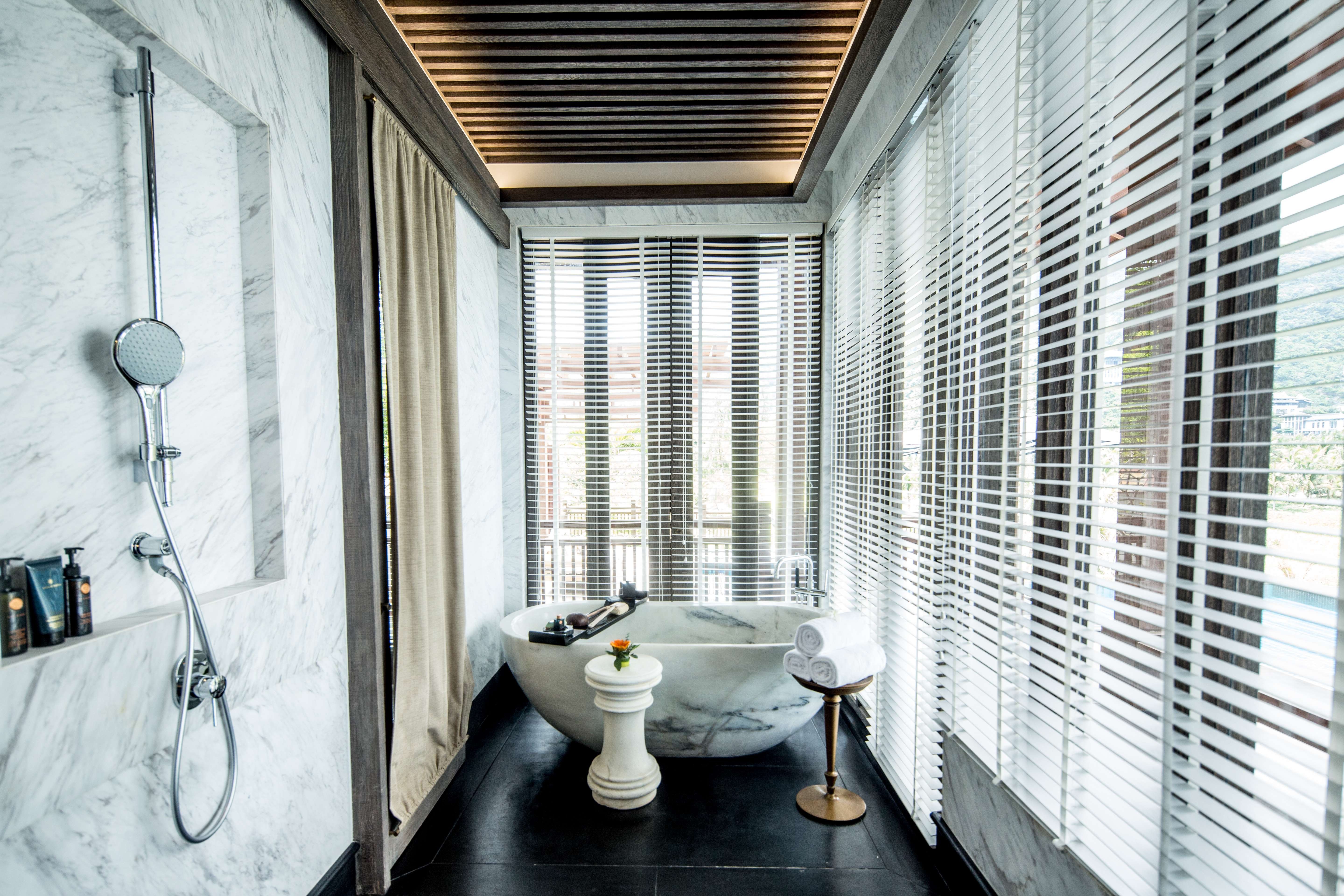 Intercontinental Danang Sun Peninsula Resort 48/50