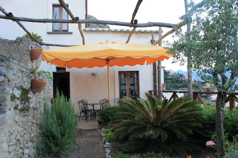 L Antico Borgo Dei Limoni 1/50