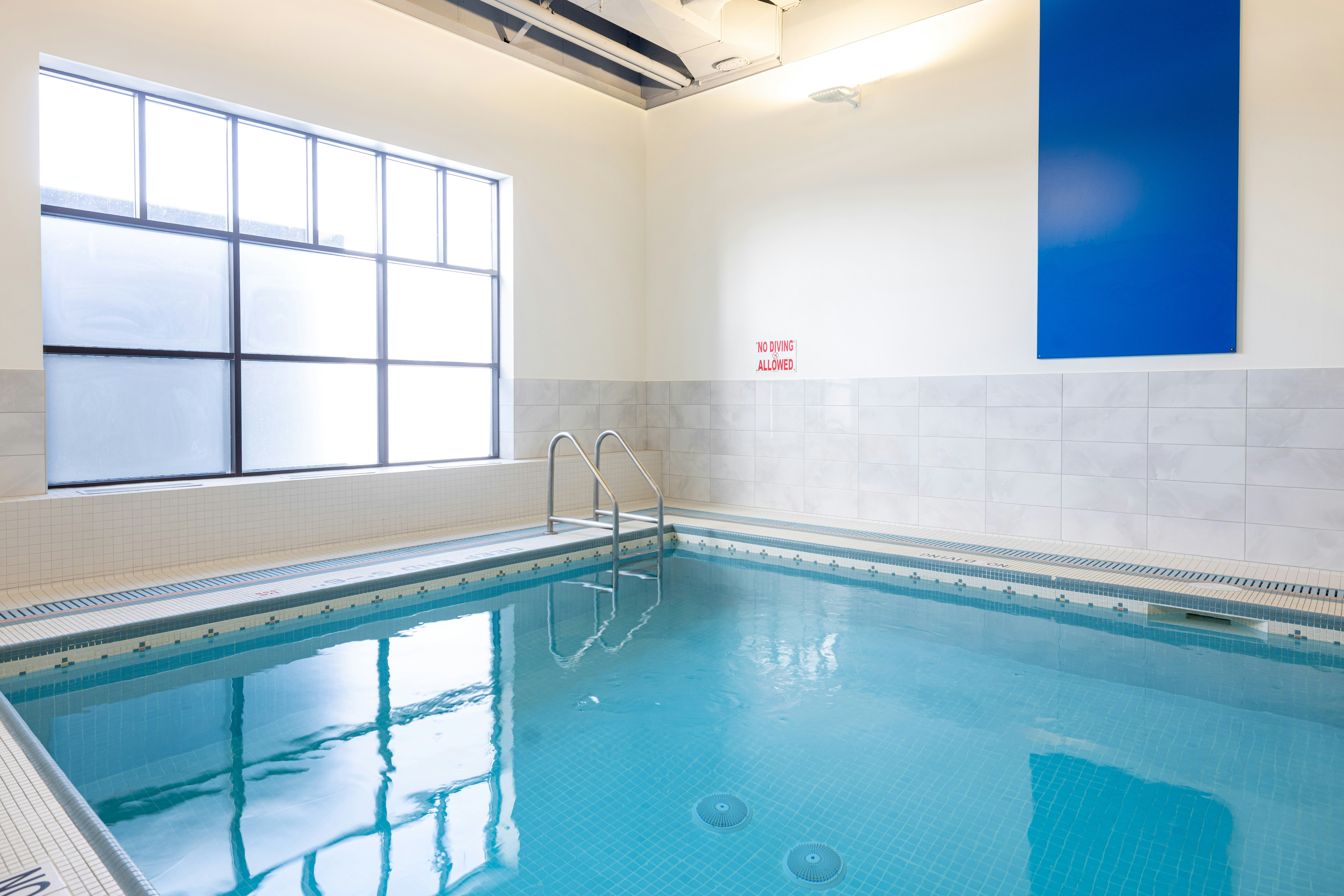 DoubleTree by Hilton Calgary North 7/33