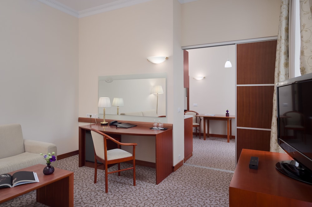 Grand Hotel Union Eurostars (ex Grand Hotel Union) 68/81