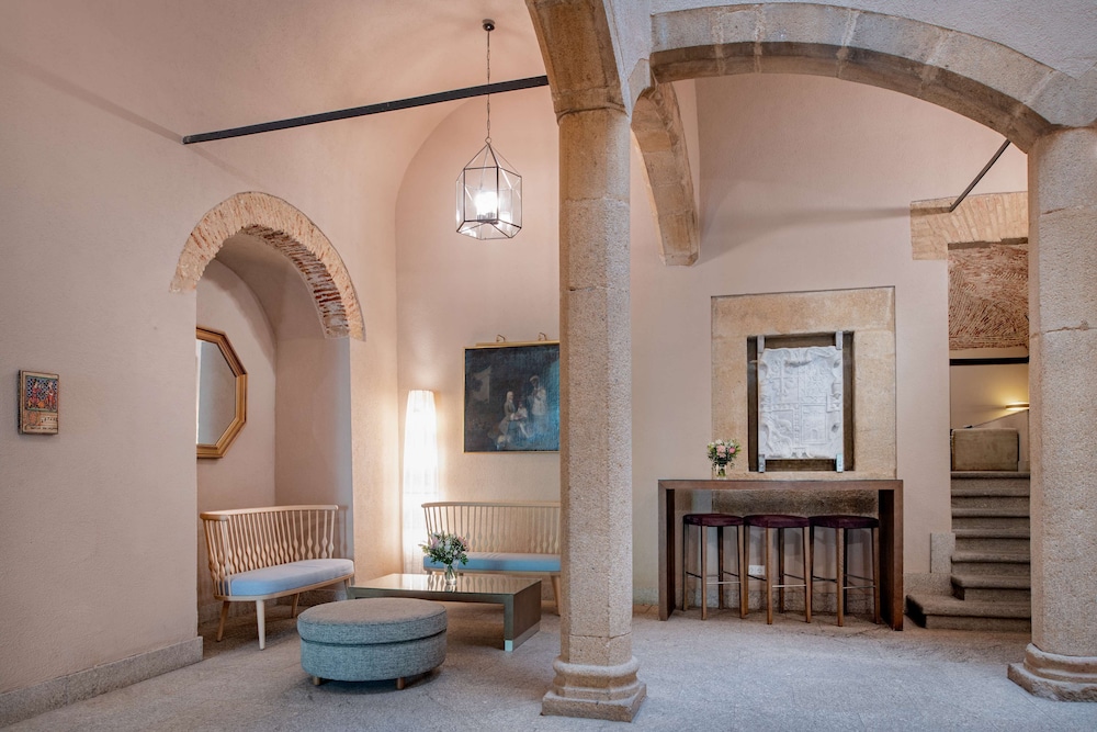 Nh Collection Caceres Palacio de Oquendo 26/50