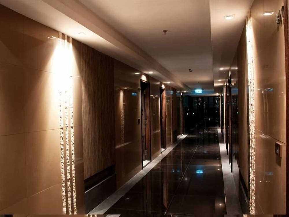 BANGKOK CITY HOTEL 5/24