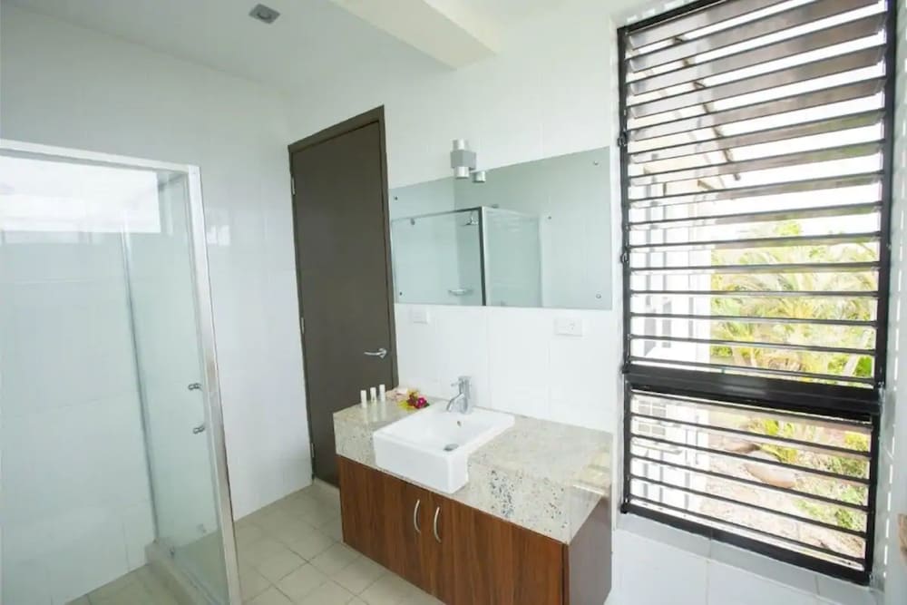 Dreamview Villas 56/60