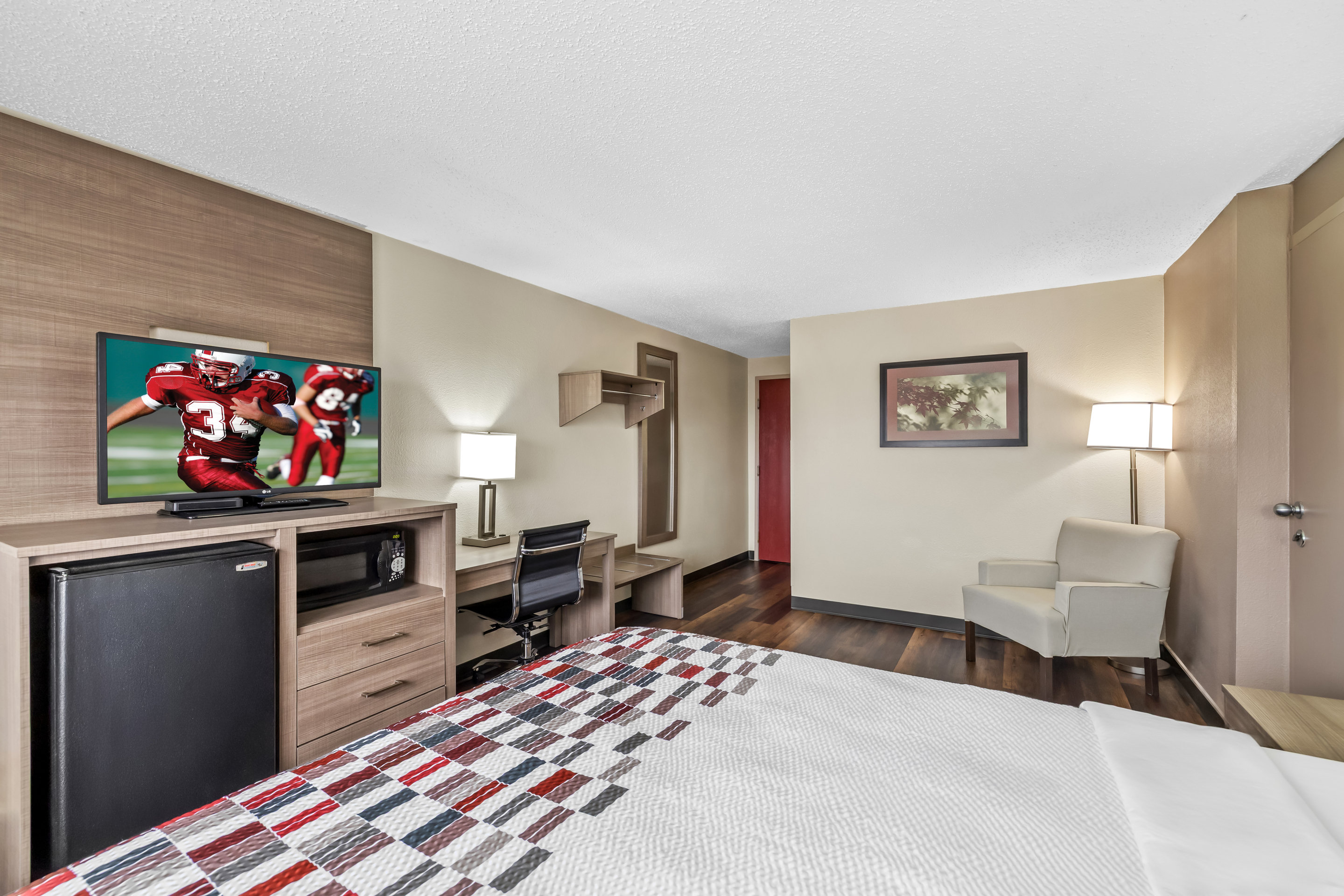 Red Roof Inn Ames 23/35