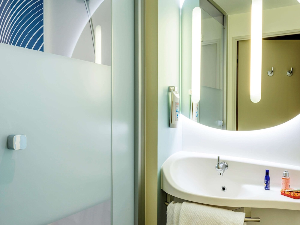 Ibis Budget Saint Quentin En Yvelines Velodrome 12/58