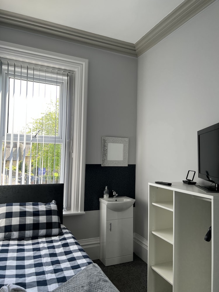 St Andrews House Hotel 41/50