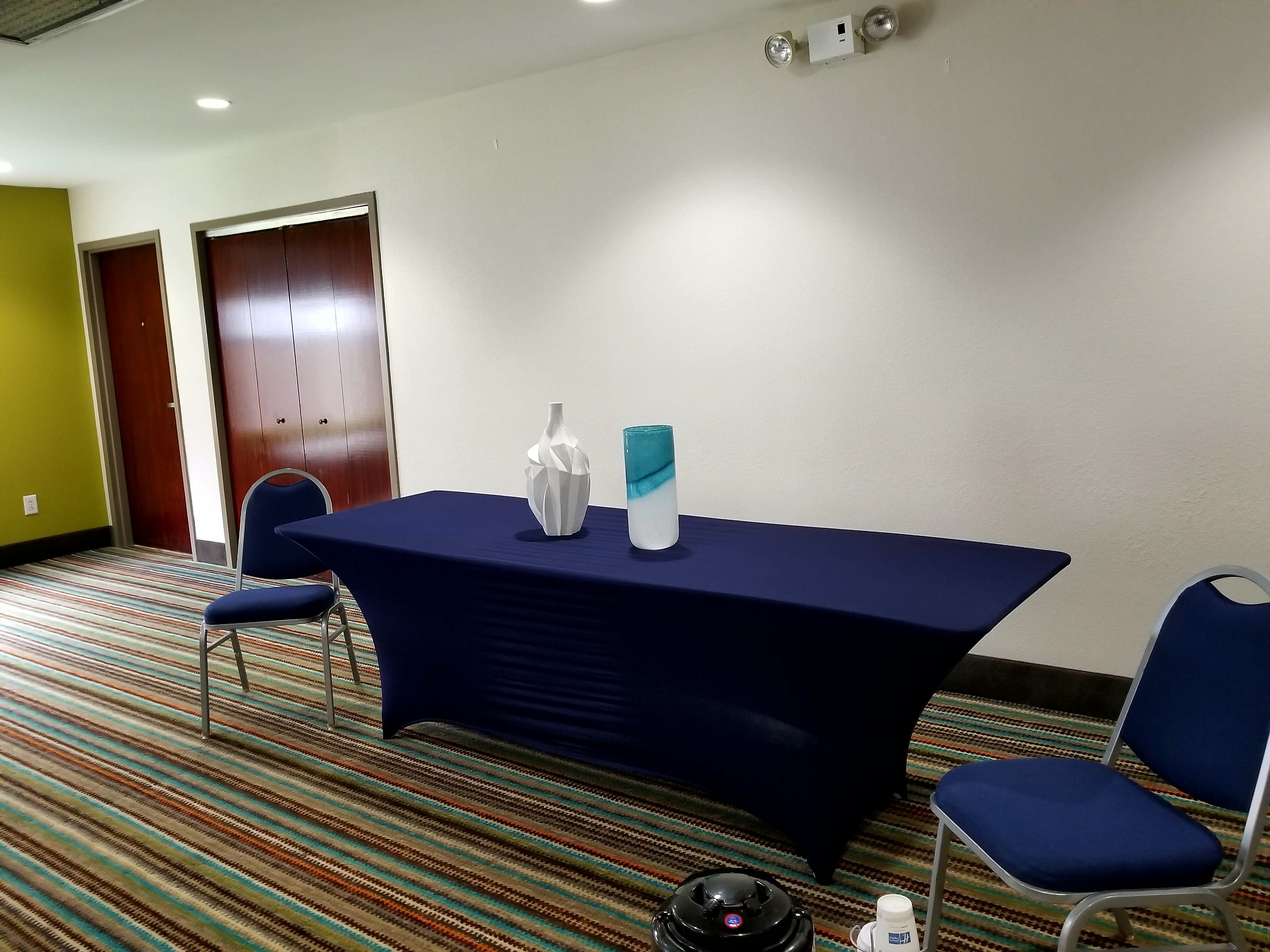 Holiday Inn Express Hotel Suites Mebane 16/62