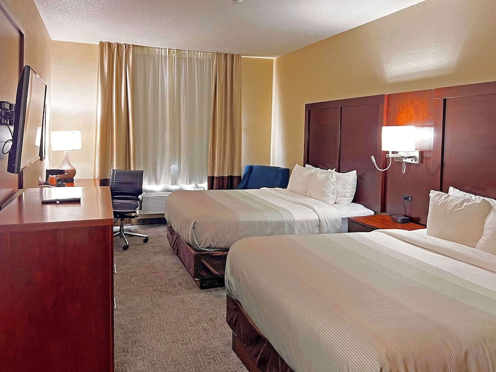 Quality Inn & Suites Green Bay - Ashwaubenon 13/50
