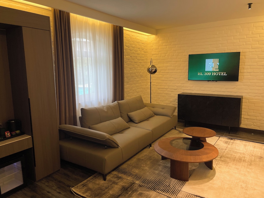 Hl 309 Hotel 32/55
