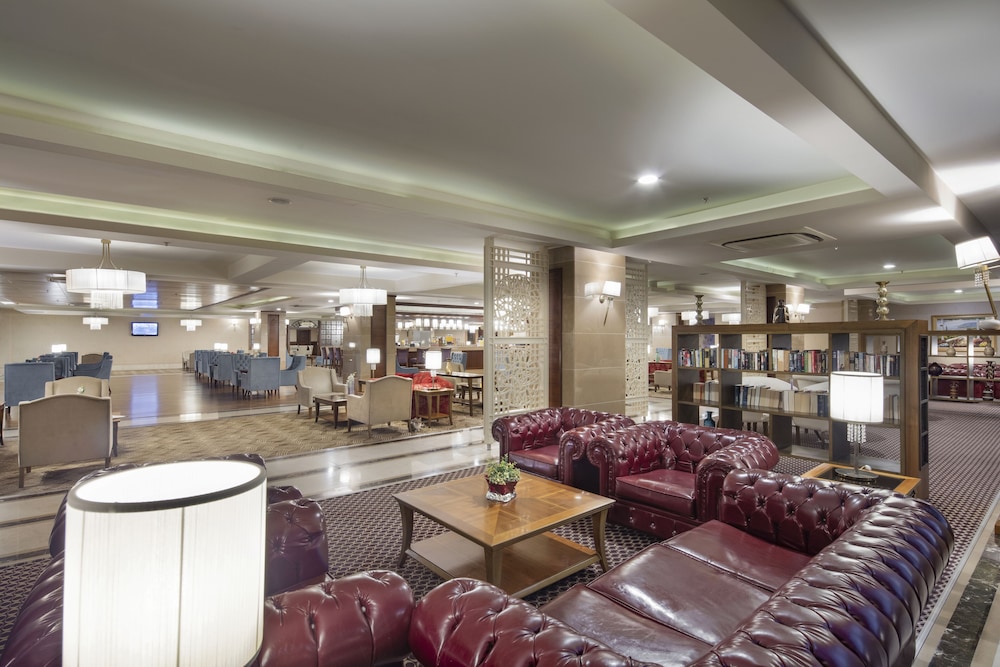 Aydinbey Kings Palace Spa and Resort Hotel 48/64