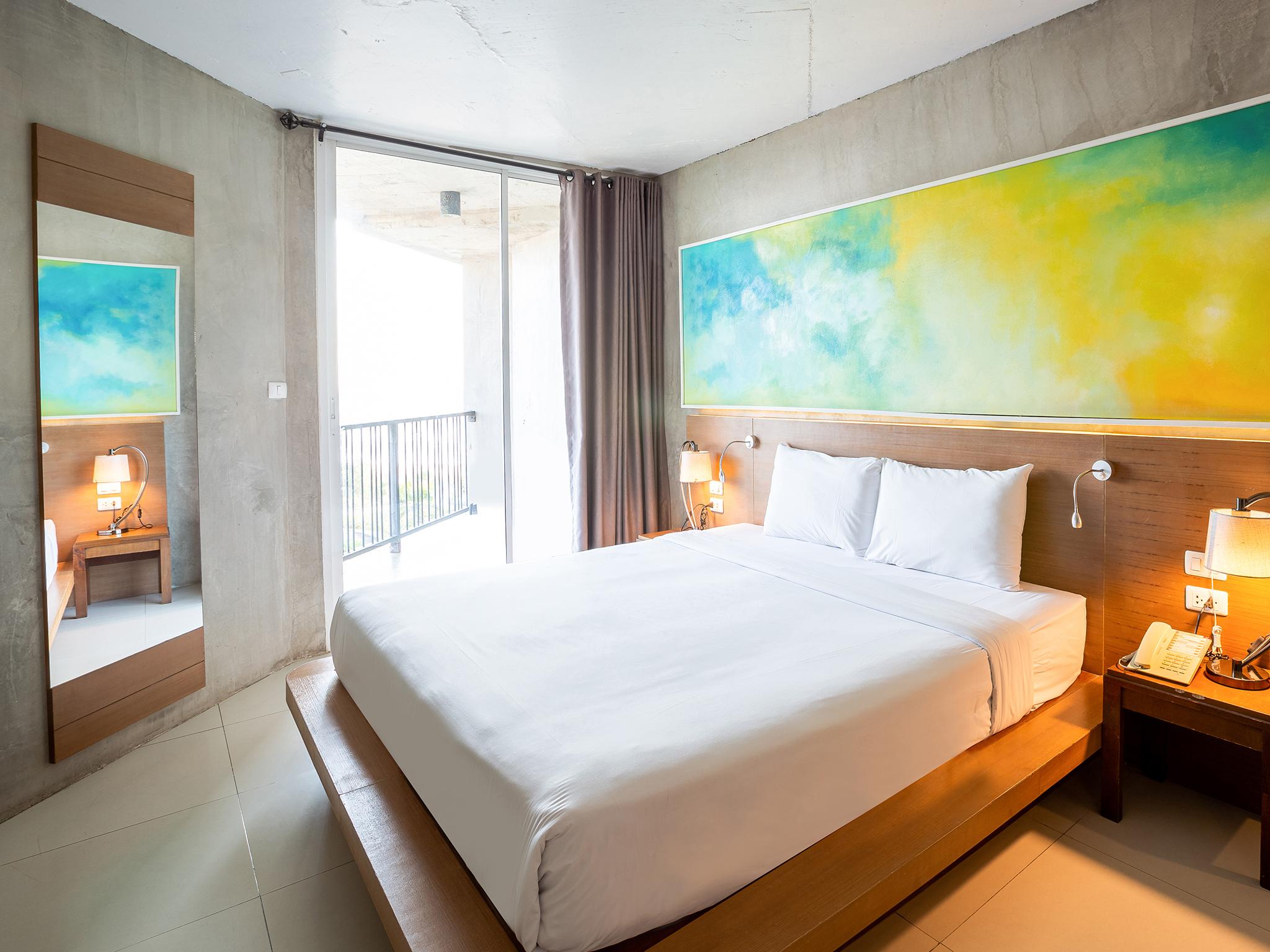 Premier, Superior, Sea View