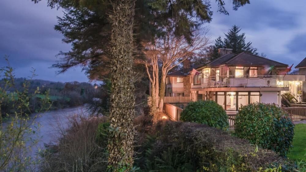 Killarney View House 2/50
