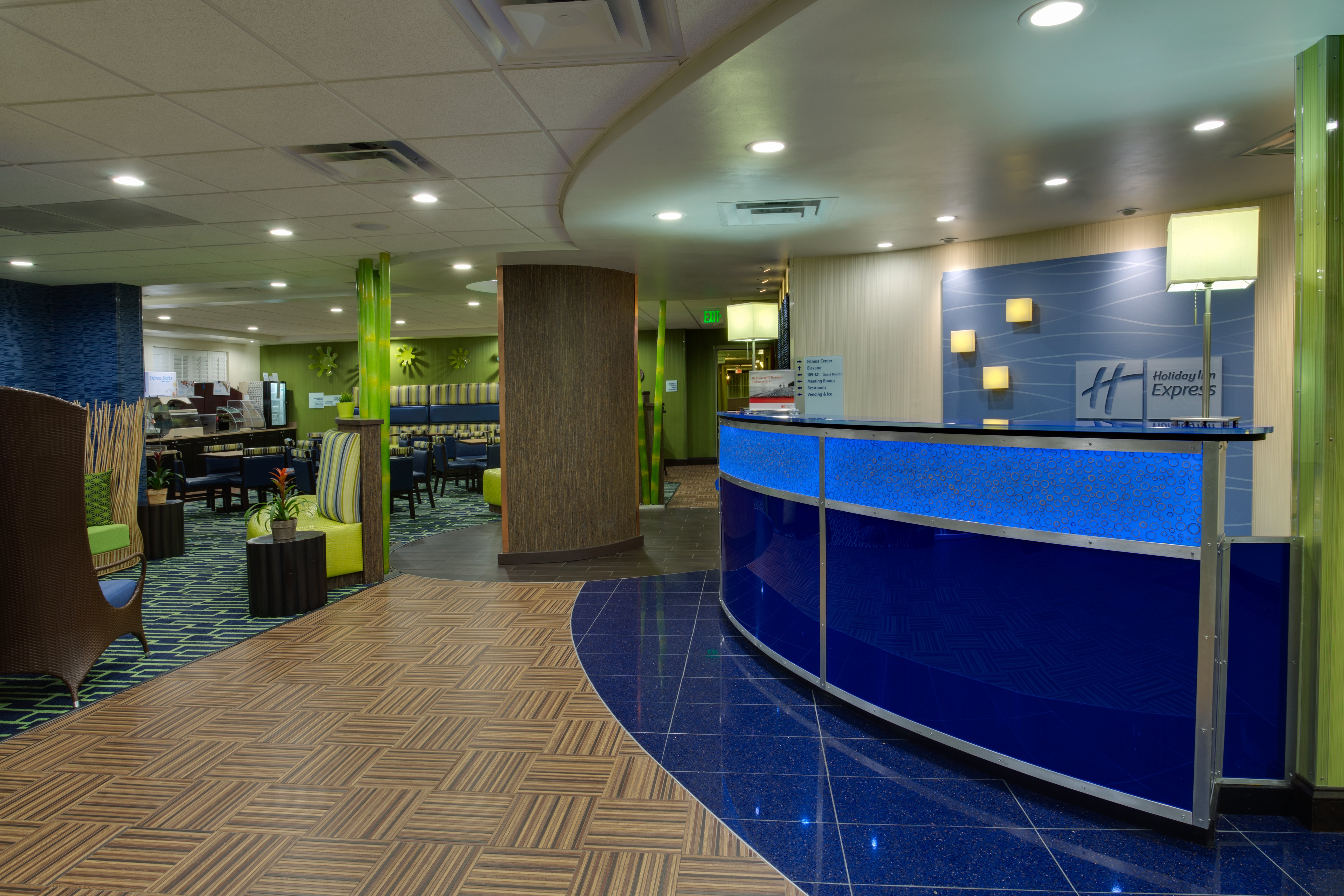 Holiday Inn Express Hotel Suites Plant City 11/70