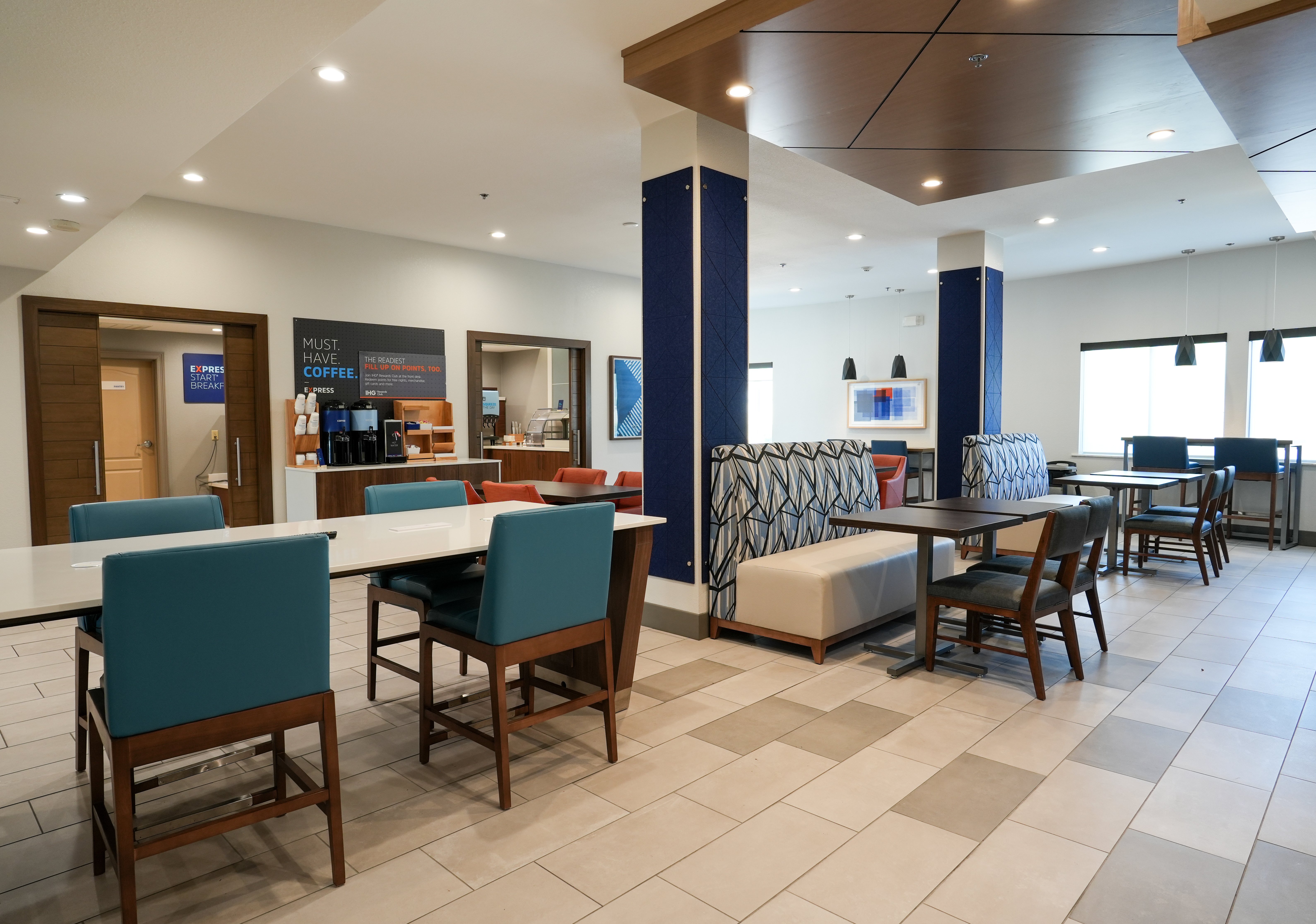 Holiday Inn Express Hotel And Suites Cedar Hill 56/69