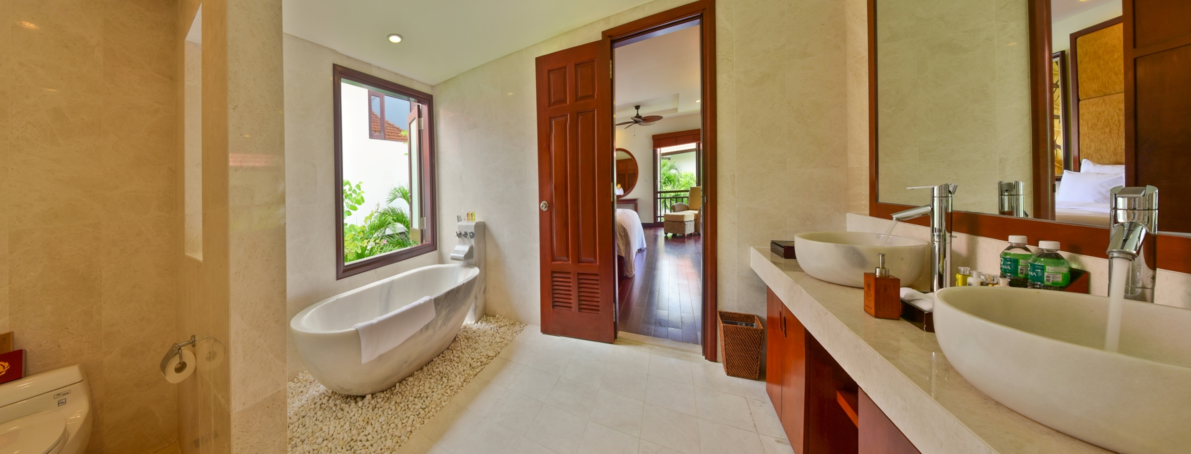 2 Bedrooms, Pool، Furama Villas Da Nang 4/4